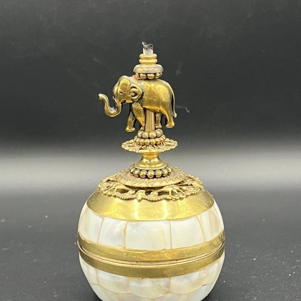 Ornate Brass  Mother of Pearl‎ Elephant Oil Lamp Glass Decorative Jeweled 4.5